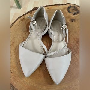 Kelly & Katie Eluna Flat